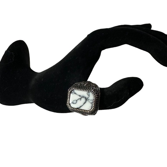 Artisan Crafted Ornate 925 Sterling Silver White Buffalo Cabochon Size 11 14.5g - Picture 7 of 14